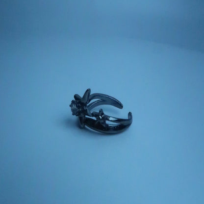 LOSTINCRUSH Black Star Ring